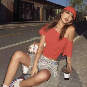 Top Corto de Verano para Mujer, Estilo Urbano, Cuello en V, Corte Ajustado, Estampado, Poliéster/Algodón, Logotipo Personalizado - Product Image 2