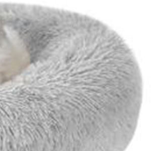 Juego de Tres Piezas de Camas Redondas de Terciopelo Gris Claro para Mascotas, Elegantes Camas para Mascotas - Product Image 5