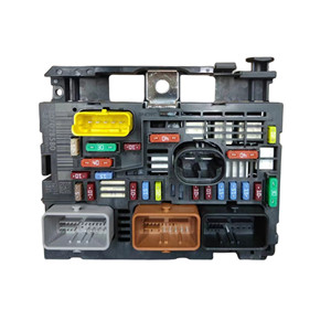 Caja de fusibles de motor de coche R02 BSM = <span class=keywords><strong>R19</strong></span> = R18 para Peugeot Citroen OE 9807028580 9809742780 9675879380 12 pieza de coche Citroen C4 Peugeot 407 - Product Image 2