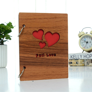 <span class=keywords><strong>Album</strong></span> photo portable en bois sculpté 12*16cm avec reliure à spirale, plus <span class=keywords><strong>de</strong></span> 200 pages pour créer des albums mémorables - Product Image 3