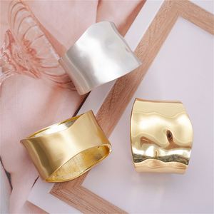 Manufacturer Service Laser <b>Engraved</b> Logo Permanent Luster Holiday Gift for Women High Fidelity Color - Product Image 1