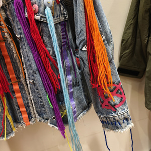 Chaqueta Vaquera Corta con Pedrería Premium para <span class=keywords><strong>Mujer</strong></span>, Ideal para Festivales de Música - Product Image 6
