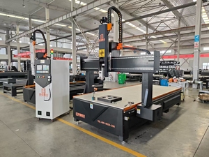 2026 New Hot Sales 4 Axis 1500 CNC Wood <strong>Router</strong> with Syntec Control System High-Accuracy Motor and PLC Core Components - Product Image 3