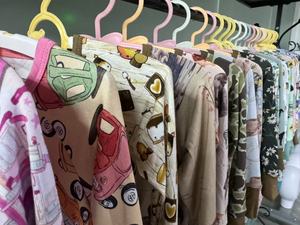 Pigiami per Neonati in Bambù con Varie Stampe, Marchio Famoso, Personalizzabili, Scatola Misteriosa, Disponibili in Magazzino - Product Image 4