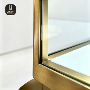 Vitrine à bijoux sur piétement en acier inoxydable doré de luxe avec éclairage LED et vitrine en verre pour bijoux, montres, boutiques de détail, musées, expositions - Product Image 3
