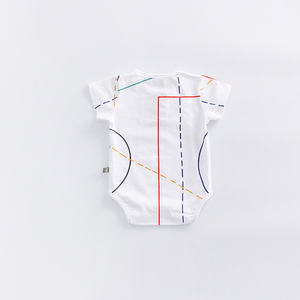 Vente en gros de barboteuses blanches pour bébés garçons, manches courtes, mignonnes, pour l'été, en provenance de Chine - Product Image 4