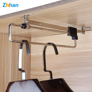 Barra para colgar ropa Zhan Han SH-480, de hierro con electrochapado, extensible y deslizante, para armario, uso doméstico. - Product Image 3