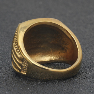 Bague avec logo franc-maçon, 19 mm, carrée, en or, bijoux pour homme avec sertissage de diamants, à porter tous les jours - Product Image 4