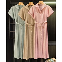 Robe décontractée et élégante à col cranté, plissée, en polyester uni ; Chic, mi-longue, taille haute, coupe ample