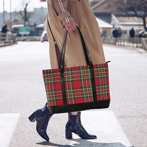 Stewart Tartan Plaid Laptop Mujeres Regalo perfecto Bolsa de viaje Lona Profesor Uso múltiple Ocasión Bolsa de algodón con asa de cuero negro - Product Image 6