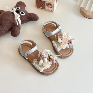 Nouvelles sandales d'été à fleurs et à lacets pour filles, sandales ouvertes à bout ouvert, chaussures de plage décontractées pour filles - Product Image 4