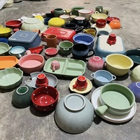 Qualité Grade B/C pas cher en gros céramique stock porcelaine vaisselle assiettes bols tasses prêts en stock vendre par tonne de stock