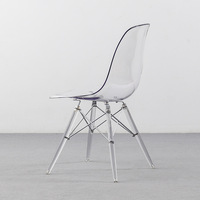 Chaise de salle à manger en plastique, chaise minimaliste pour la maison, design luxueux du dossier, chaise transparente en cristal