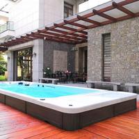 Piscine autoportante intelligente en acrylique à bordure infinie, spa d'hydrothérapie multi-personnes ultra-longue de 4 mètres pour projets de villas et d'hôtels