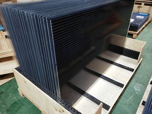 Pannello <span class=keywords><strong>Solare</strong></span> Bifacciale da 310W 330W Certificato per Alte Cariche di Vento e Neve per Regioni Montane e con Forti Precipitazioni Nevose - Product Image 3
