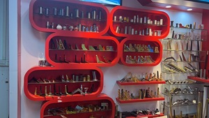 Gambe per Divano in Metallo a Prezzo di Fabbrica, Design Moderno per Mobili, Tavolini, Mobili TV, Letti e Supporti per Divani - Product Image 4