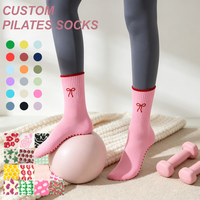 Chaussettes de yoga et de barre brodées en coton antidérapantes pour Pilates, à volants, pour femmes, séchage rapide, avec revers, personnalisables pour studio de danse