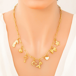 Collar de Acero Inoxidable con Colgante de Corazón y Luna, Cadena para Clavícula, Estilo Vacacional, Joyería que Conserva el Color - Product Image 1