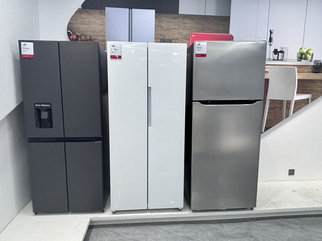 Feilong Factory OEM Commercial Double Door Fridge Side-by-Side Home Freezer Refrigerators with Ice Maker/Water Dispenser