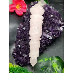 Tallado de cuarzo rosa de un phurba tradicional - Tallados en piedras preciosas y cristales - 4 pulgadas y 55 g - UNA PIEZA SOLO - Product Image 1