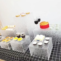 Fabricant personnalisé OEM/ODM présentoir de fête de mariage eau claire blanc Buffet acrylique présentoir de nourriture risers cubes pour