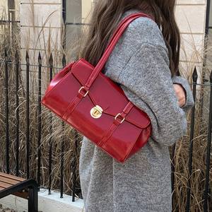 Red Women's Shoulder Bag Claret Color <b>Snap</b> <b>Fasteners</b> Zippered Pocket Everyday Use - Product Image 2