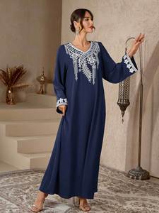 Abaya <span class=keywords><strong>di</strong></span> Lusso <span class=keywords><strong>per</strong></span> Donne Musulmane, Caftano con Ricami Dorati, Elegante Vestito Lungo in Velluto e Raso, Abbigliamento Islamico Modesto - Product Image 6
