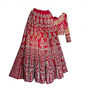 คอลเลกชันล่าสุด จัดส่งรวดเร็ว ชุดแต่งงานเจ้าสาวทันสมัย ยาวกรอมพื้น หรูหรา ประดับด้วยลูกปัดคริสตัล ดอกไม้ปักเลื่อม ไซส์พลัส - Product Image 1