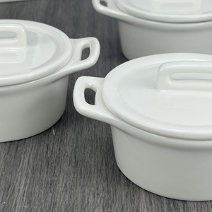 Hot bán cổ điển thiết kế gốm bakeware <span class=keywords><strong>Set</strong></span> với Nắp <span class=keywords><strong>Mini</strong></span> chậu và chảo bền an toàn thịt hầm cho SOUFFLE súp nướng - Product Image 6