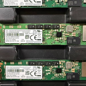 MZ1LB960HAJQ-00007 قرص صلب SSD للمؤسسات بسعة 960 جيجابايت M.2 22110 PCIe NVMe Gen3 عالي السرعة لتخزين البيانات للخوادم والاستخدامات الصناعية - Product Image 6