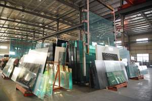 Verre de sécurité trempé de haute qualité 3mm-19mm Garantie 1 an Fenêtres pour écoles et bâtiments industriels Structure solide Haute résistance - Product Image 6