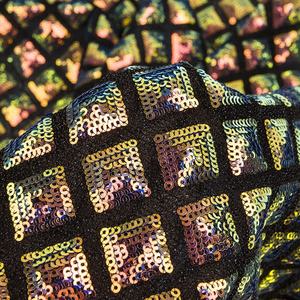 बैग/जूता सामग्री के लिए आरटीएस 3डी स्क्वायर डायमंड सेक्विन कढ़ाई कपड़ा - Product Image 5