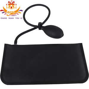 أداة فتح نوافذ السيارات المحمولة القابلة للنفخ من البلاستيك PVC TPU باللون الأسود، متينة ومبطنة، متوسطة الحجم - Product Image 2