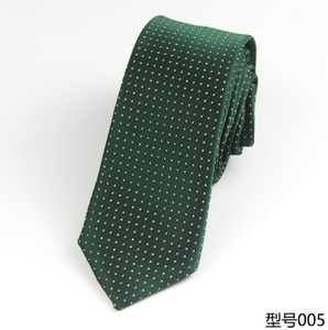 Corbata de Seda Hecha a Mano Personalizada para Hombre, Diseño Clásico Liso, con Caja - Product Image 6