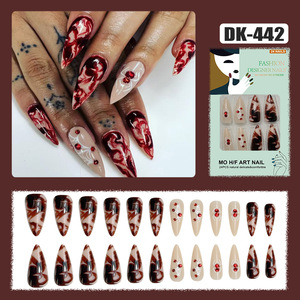 24 piezas europeas y americanas <span class=keywords><strong>de</strong></span> <span class=keywords><strong>Halloween</strong></span> brillante largo puntiagudo gota <span class=keywords><strong>de</strong></span> sangre 3D Diamante <span class=keywords><strong>de</strong></span> sangre araña roja prensa en las <span class=keywords><strong>uñas</strong></span> - Product Image 4