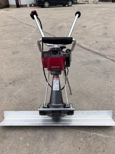 Règle vibrante à béton de 2m, 3m, 4m, 5m, 6m avec moteur à essence, machine de nivellement de sol, vente en gros - Product Image 6