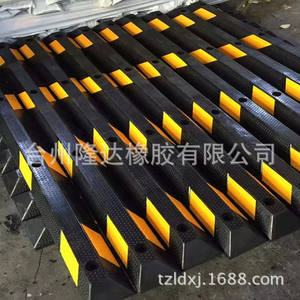 Banda de Goma para Estacionamiento Longda de 1.83m, Antideslizante, Duradera, Tipo Exportación, para Espacios de Estacionamiento - Product Image 2