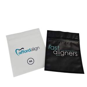 Sacs d'emballage en Mylar personnalisés pour aligneurs dentaires transparents à domicile avec fermeture éclair réutilisable, sacs plats pour aligneurs transparents - Product Image 2