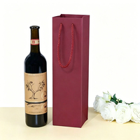 Sacs cadeaux en papier kraft pliables de luxe écologiques avec logo personnalisé en gros, avec fermeture à cordon pour bouquets et emballages de vin