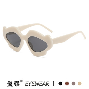 Women Irregular <b>Heart</b> <b>Shape</b> Sunglasses UV400 PC Frame Red Lens Fashion Street Style Eyewear - Product Image 2