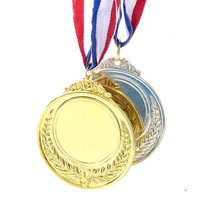 Fabricant de médailles vierges, trophées personnalisés et médailles sportives en métal pour la course, le cyclisme et le judo, avec support