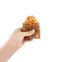 Jouet anti-stress en caoutchouc souple, modèle écureuil volant, pour farces, jouet à presser malveillant en forme de souche, mignon