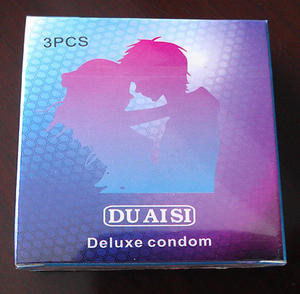 Passen Sie China Supplier Male Large Oil Kondom mit gepunkteten einfachen Rippen an - Product Image 3