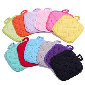 Pads de cuisine matelassés en coton résistants à la chaleur, multicolores, avec boucle de suspension - Product Image 5
