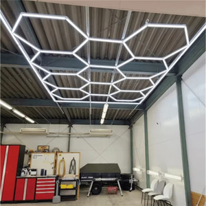 Lumière LED hexagonale en aluminium de haute qualité fabriquée en Chine pour l'atelier de détail de voiture au plafond utiliser une applique murale au miel de garage de bonne qualité - Product Image 1