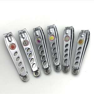 Coupe-ongles 0817 avec cure-oreilles, grandes pinces à ongles, coupe-ongles domestiques, ciseaux de gros à un yuan - Product Image 1