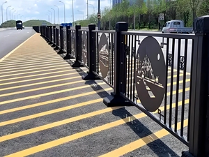 Barandilla de Seguridad Vial de Acero Galvanizado de Grado Diamante, Reflectante, con Clasificación de Impacto M68, para Carreteras Municipales, Aislamiento de Tráfico - Product Image 4