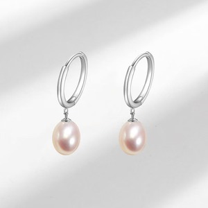ROXI S925 Pendientes de aro circulares de perlas con forma Barroca de plata esterlina chapados en oro para mujer - Product Image 4