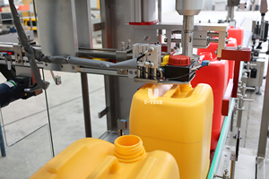 Bidon liquide chimique mousseux acide de <span class=keywords><strong>5</strong></span> L 10L 25L anti-corrosion automatique pesant l'usine d'embouteillage de machine de remplissage de <span class=keywords><strong>jerrican</strong></span> de 20 <span class=keywords><strong>litres</strong></span> - Product Image 3