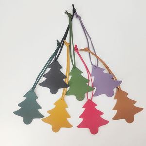 PU Leather Merry <b>Christmas</b> Keychain Decorative <b>Mini</b> Purse Charm <b>Tree</b> Shape Gift Tag for Bags - Product Image 2